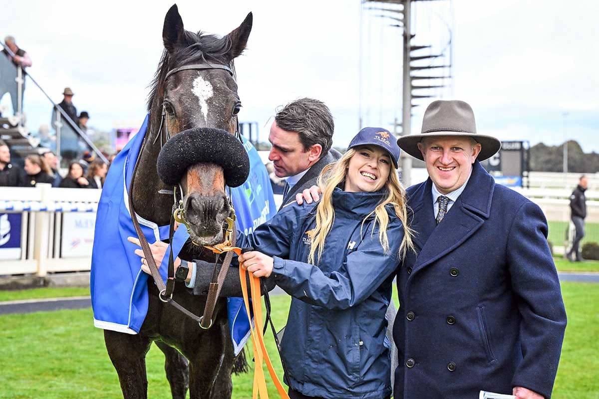 Walker wins JJ Houlahan Championship