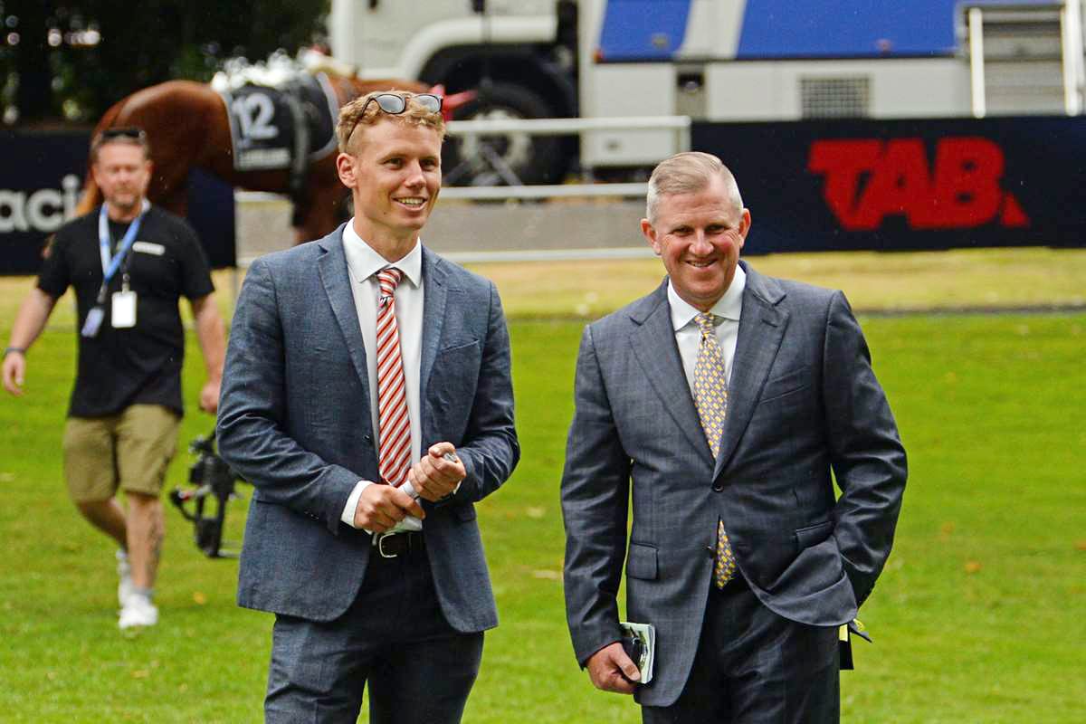 Tangerine army out in force at Ellerslie