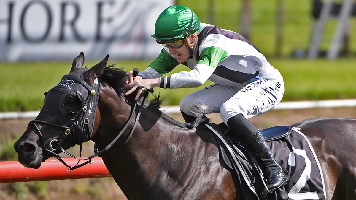 Agera on target for Country Cups bonus