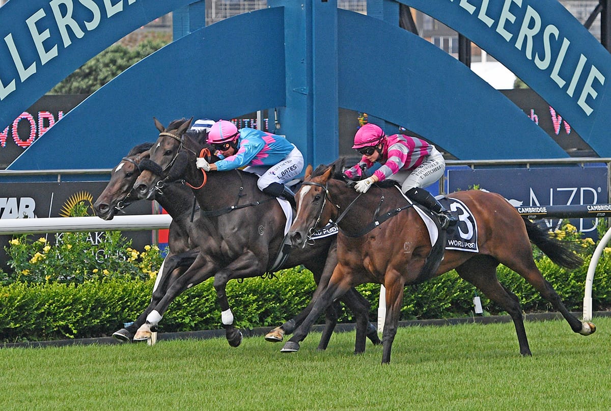 Imprevu seeking to shed bridesmaid tag