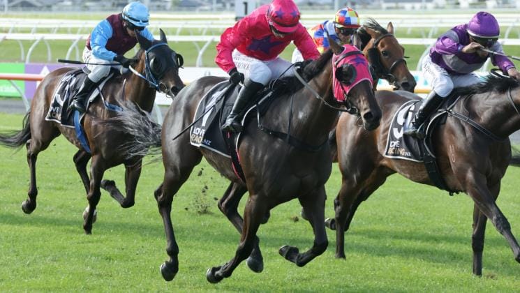 Bullard celebrates Riccarton hat-trick