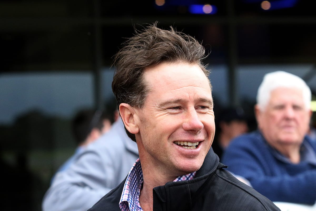 Gate Crash scores at Sandown