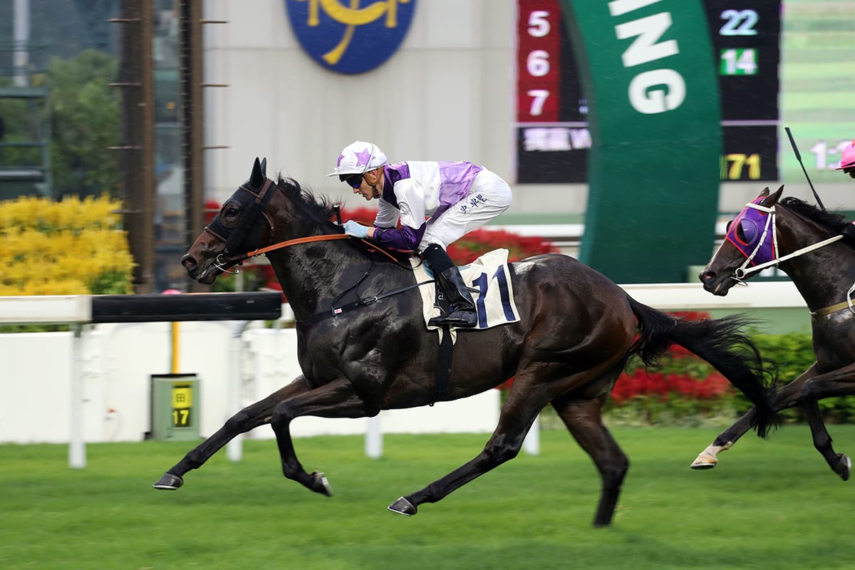 Rattan returns as Schofield eyes new best