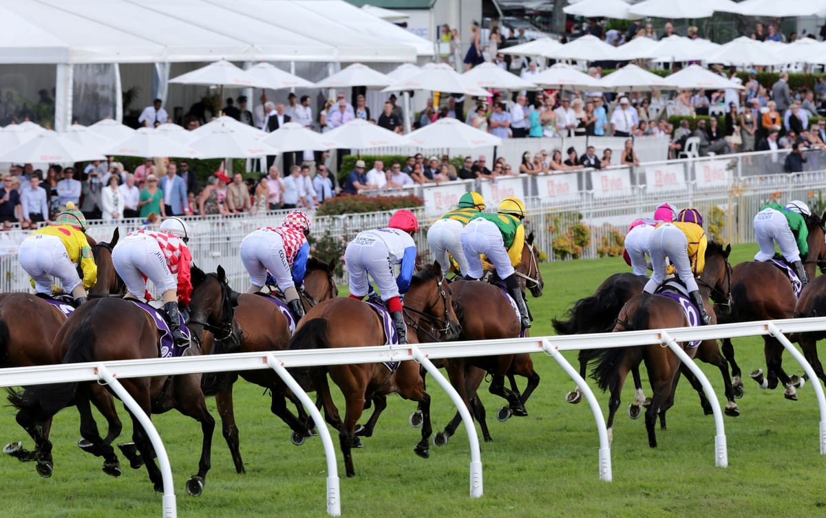 Racing abandoned until Wednesday