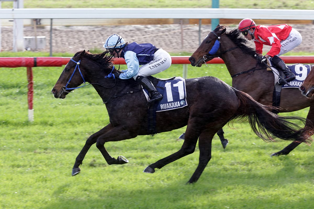 Gibbs doubles up on home turf