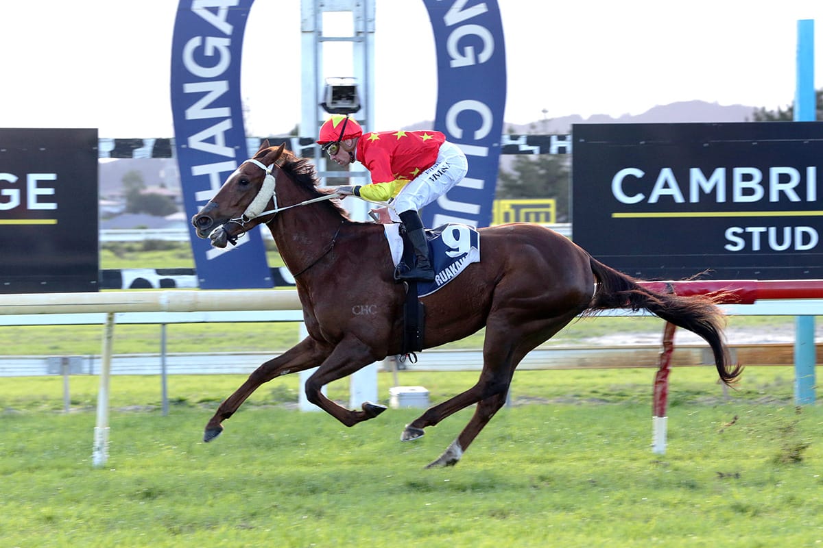 Marsh brings up second personal milestone in a week