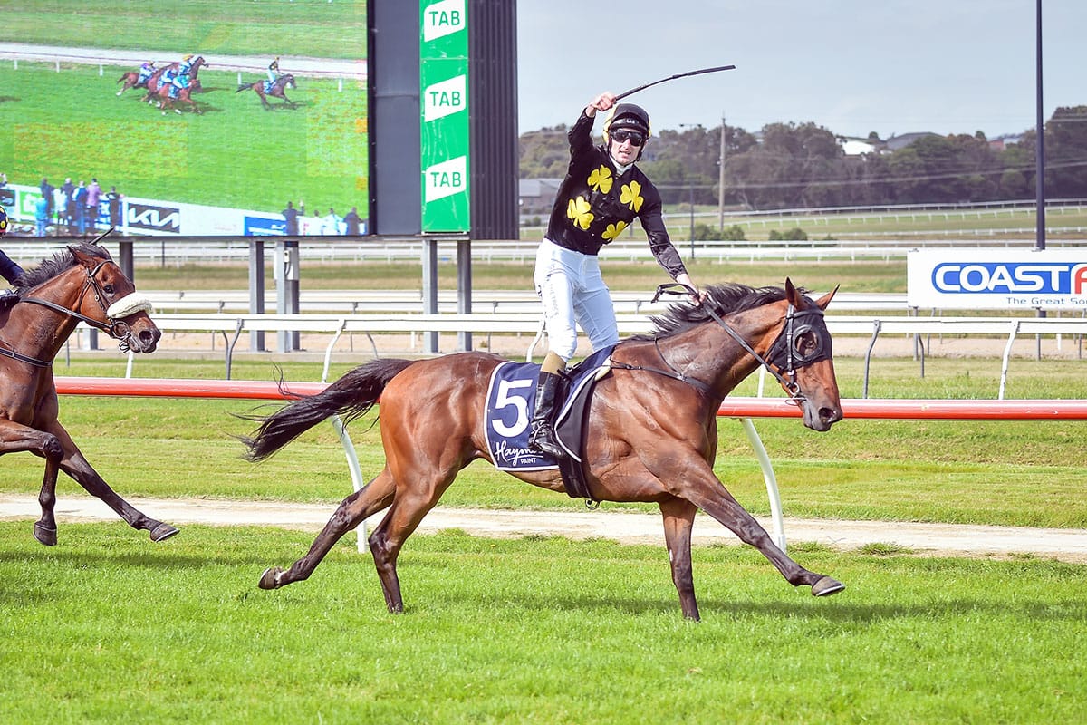 Sargent continues fine run with stayers