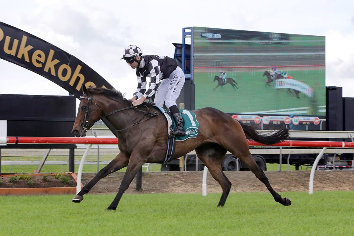Darci La Bella displays her class at Pukekohe