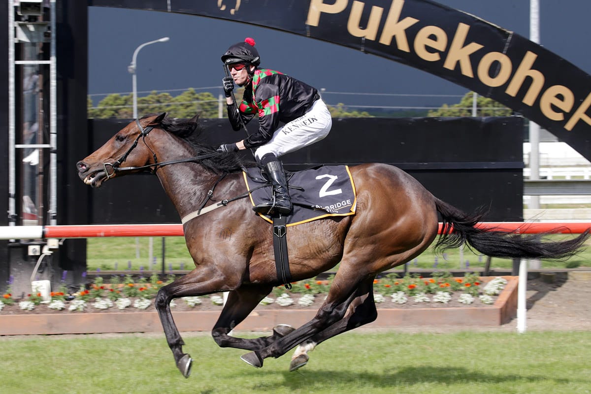 Richardson and Norvall land Zabeel Classic double