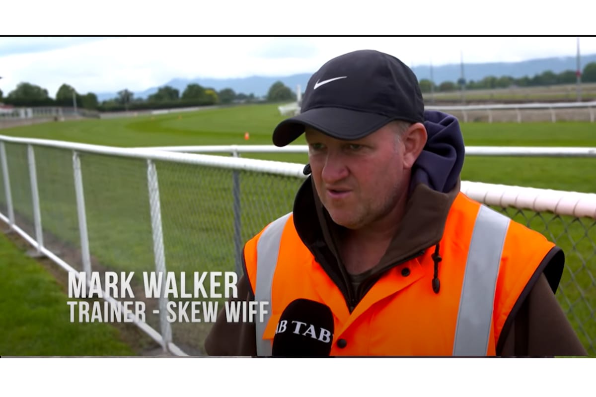 TRACKWORK - EIGHT CARAT