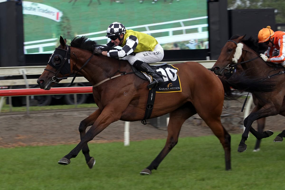 Prowess chasing Australian boarding pass