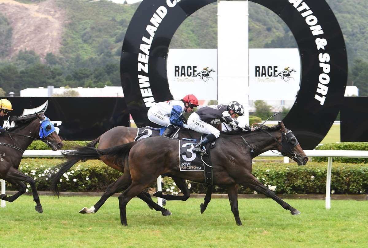 Islington Lass stepping up to stakes class