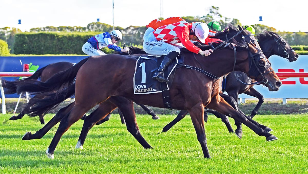 Apostrophe signs off in style