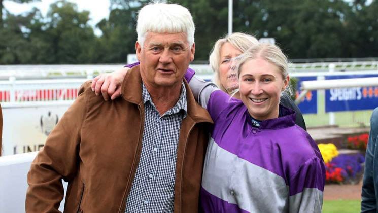 Blackadder chasing Pearl bonus