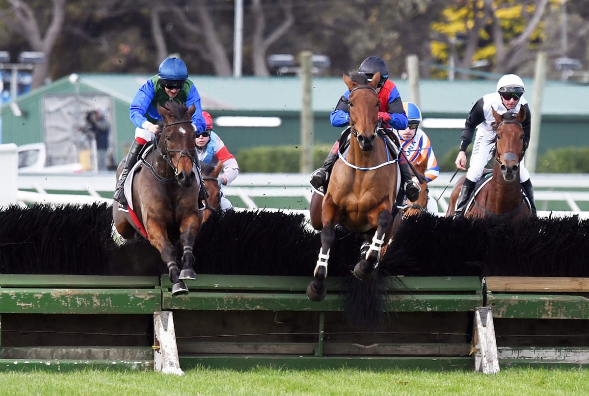 Veteran jumper scores at Wanganui