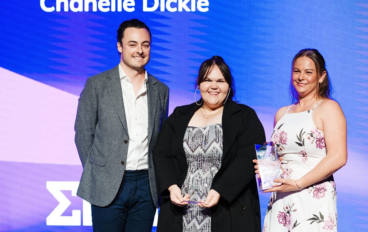 Annarehab rewarded for dedication to thoroughbred welfare