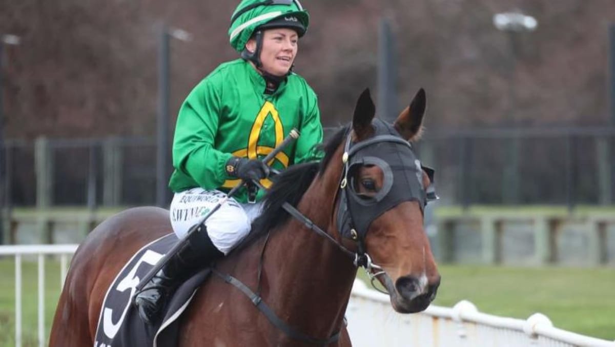 Wynne balancing training and race riding