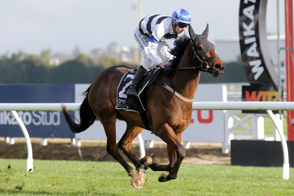 Sterling Express continues winning winter for Brosnan