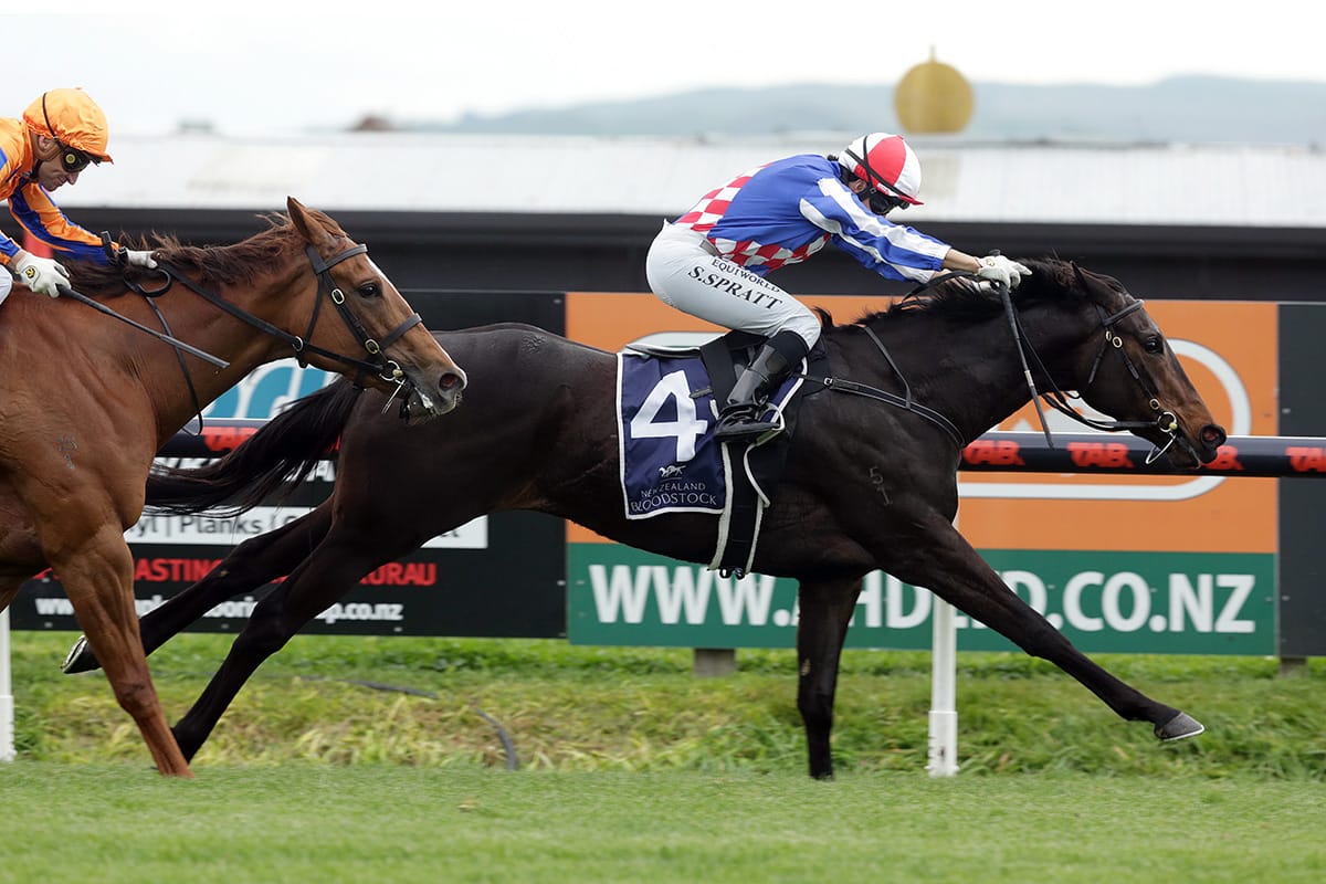 Alabama Lass powerful in Gold Trail