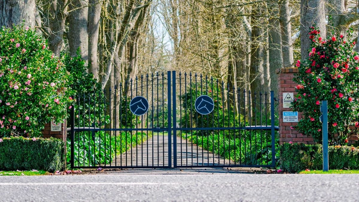 Iconic The Oaks Stud for Sale