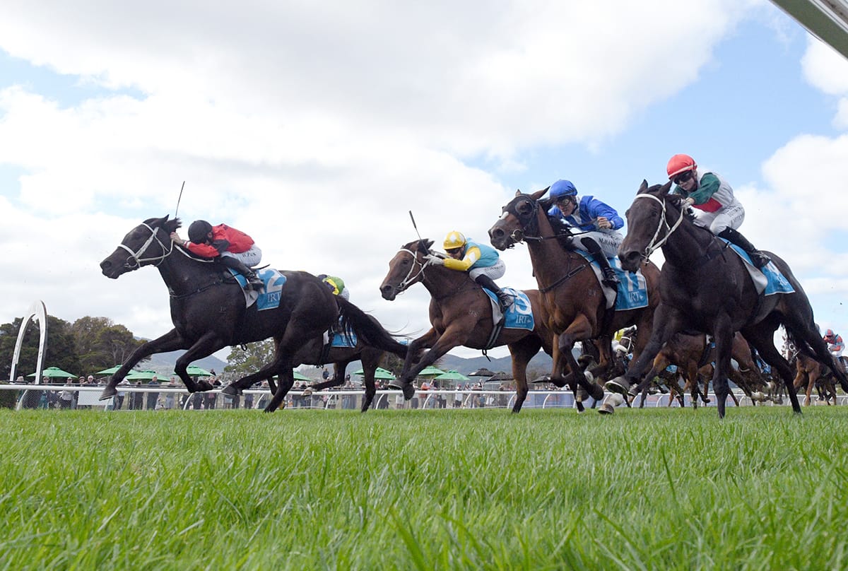 Vegas Queen upsets in Wellington Guineas