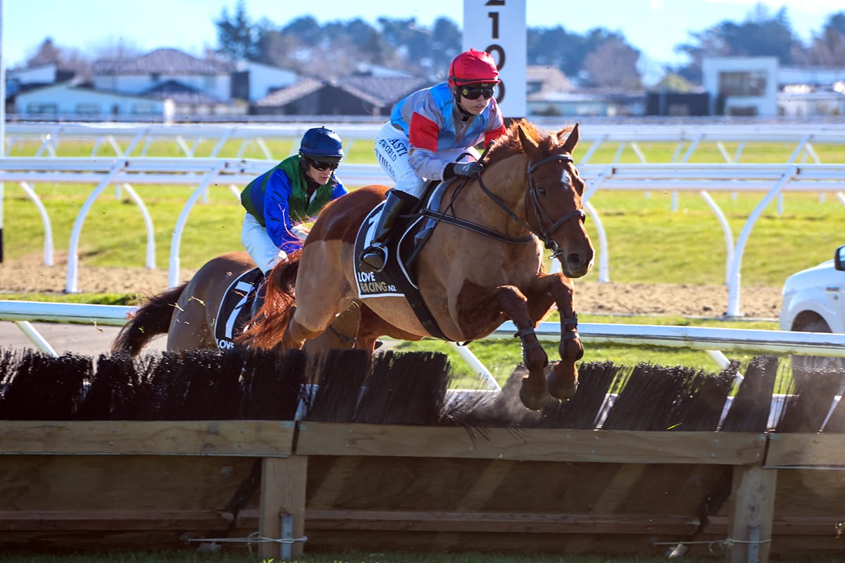 Big weight for Kiwi hurdler in Brierly