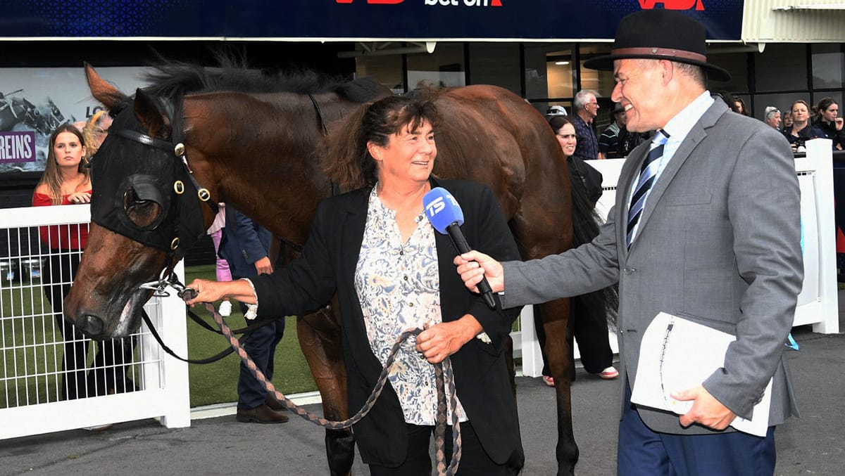 Doctor Askar adds Easter crown to stellar run