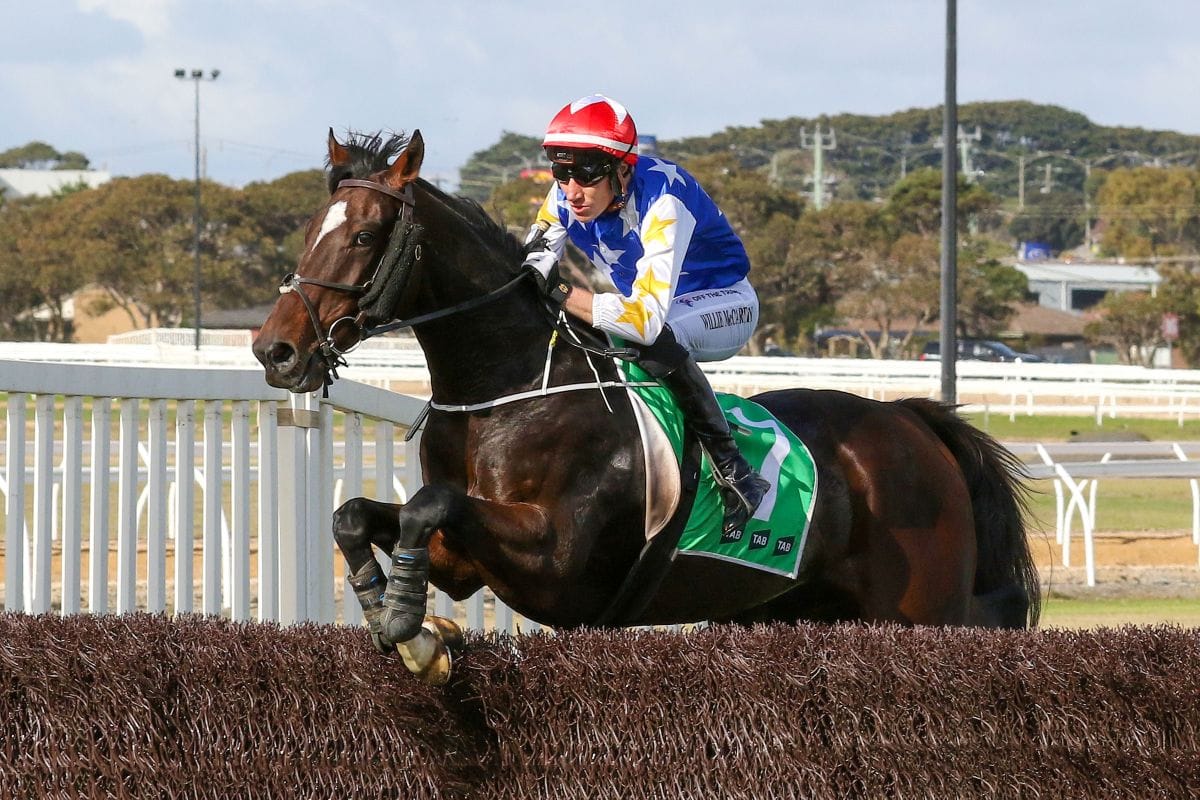 Duke Of Bedford wins Brierly