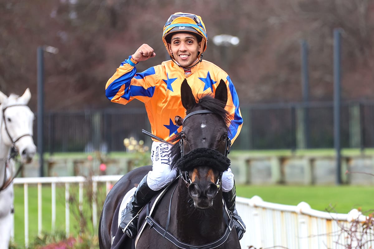 Queiroz bags second double of the week at Riccarton