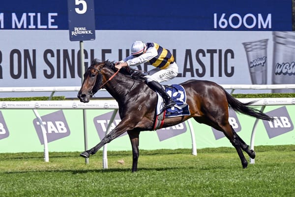 Perfumist back on top with Randwick blitz