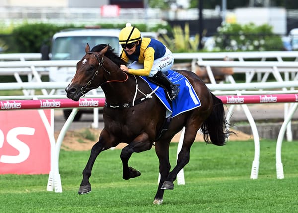Warwoven dominant at Eagle Farm