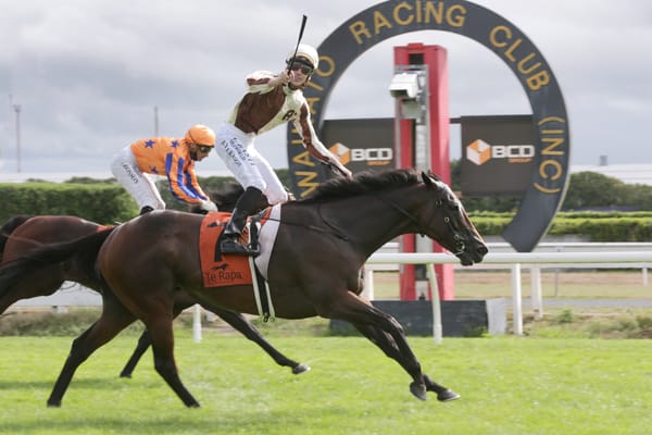 Levante pressing on to Breeders’ Stakes