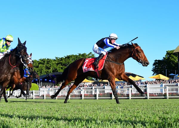 Gypsy Goddess all class in Oaks triumph