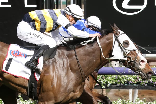 Inside barrier has positives for Thunderstruck