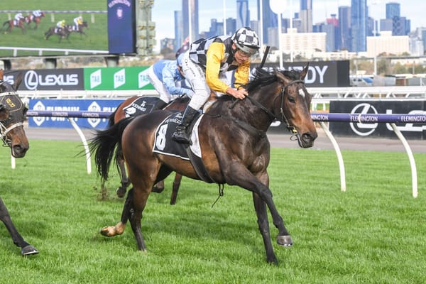 Dazzling filly Oaks bound