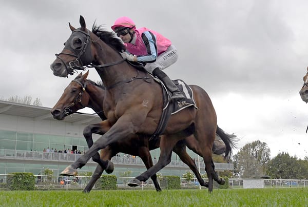 Parkes takes aim at 1000-win mark