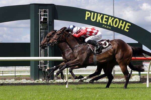 Lupo Solitario takes out Bonecrusher Stakes in thrilling finish
