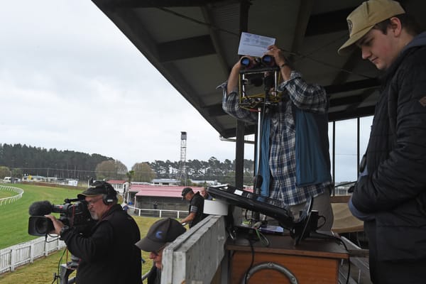 Final Wellington Cup call beckons for iconic commentator