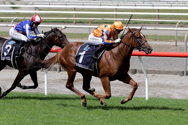 Captured By Love continues winning run with Group Two victory