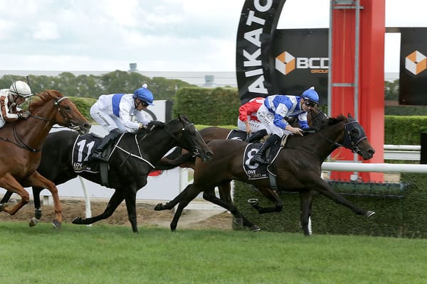 Wallen victorious in inaugural Sir Patrick Hogan Karapiro Classic