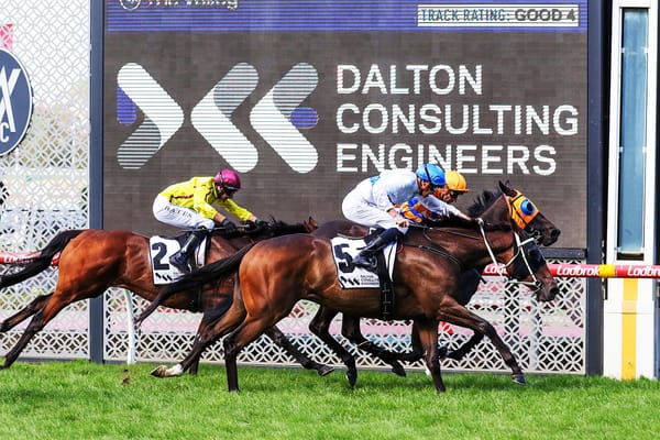 Antrim Coast heads Kiwi-bred quinella in Alister Clark