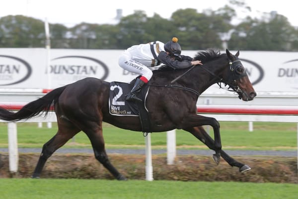 Course specialist plays trump card at Te Rapa