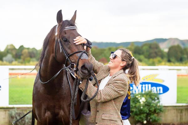 Heart Of Gold gets the gold in the $100,000 feature at Cambridge