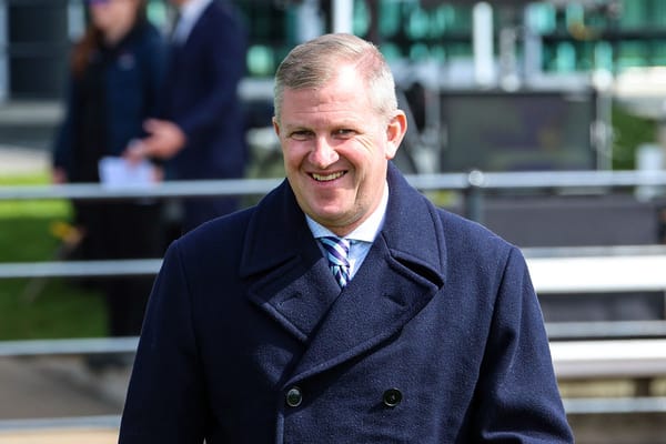 Age Of Discovery brings up the 2000th winner for Walker