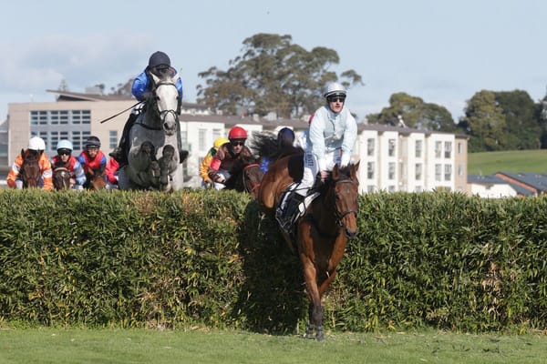 Legendary jumper defends Great Northern crown