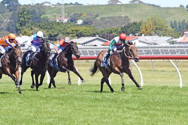 Marsh goes back-to-back in O'Learys Fillies’ Stakes