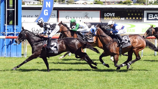 Sumi arrives in time for stunning victory