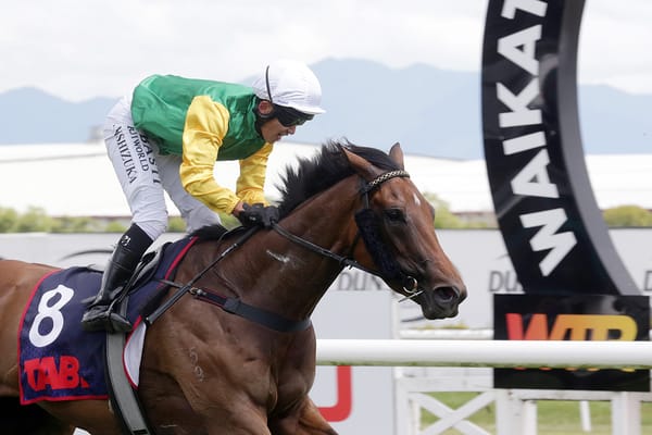 Reputation kicks off new campaign in style