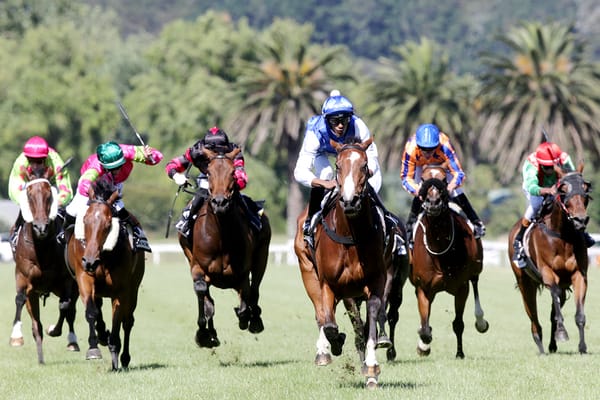 Nigella Lane dominant in Thames Cup victory