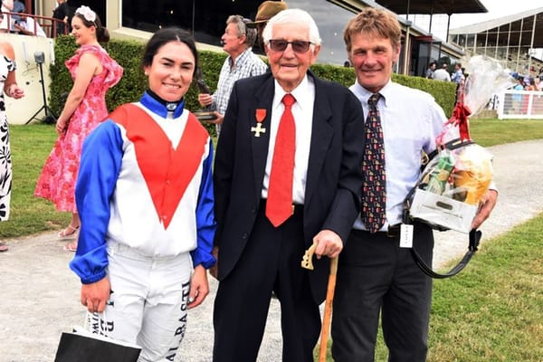 Our Echo takes Wingatui feature in thrilling finish